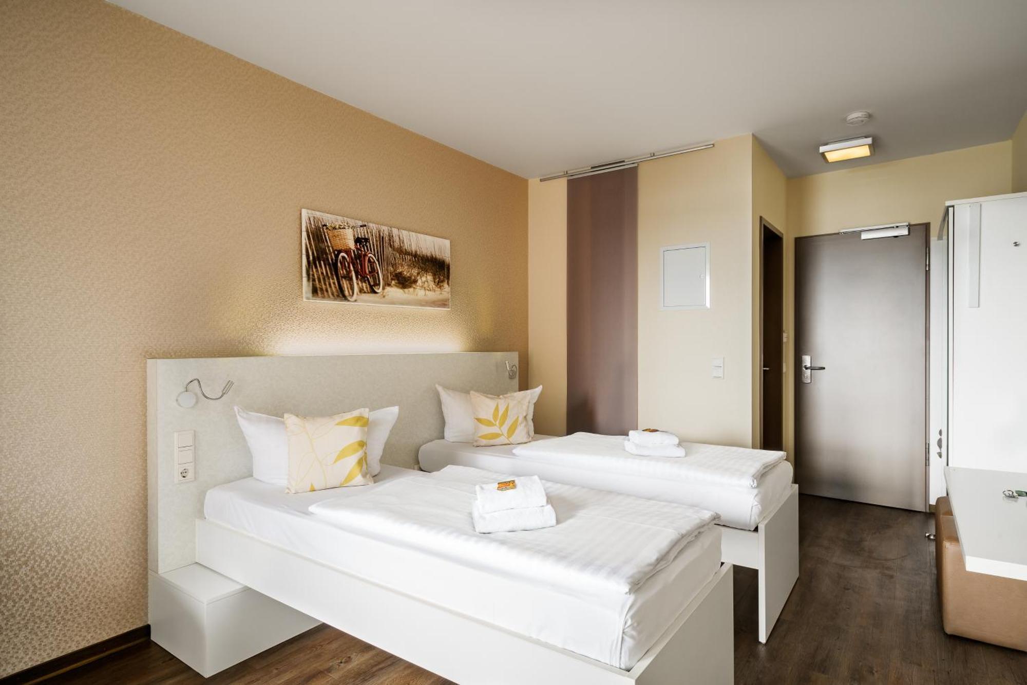 Radlon Fahrrad-Komfort-Hotel วาเริน ภายนอก รูปภาพ